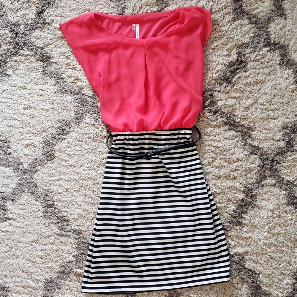 Women's dress